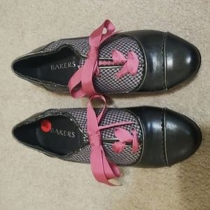 $5 ITEM. Bakers shoes with pink ribbons size 8